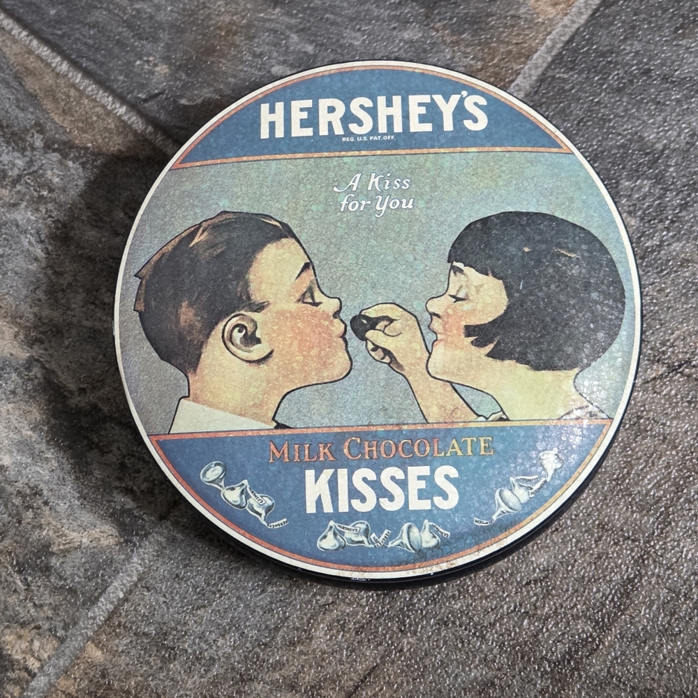 Vintage 1982 Hersheys Milk Chocolate Kisses Tin Container Made In England
